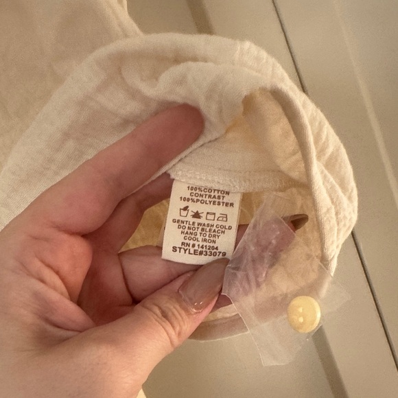 Hem & Thread Collared Top - Picture 4 of 5